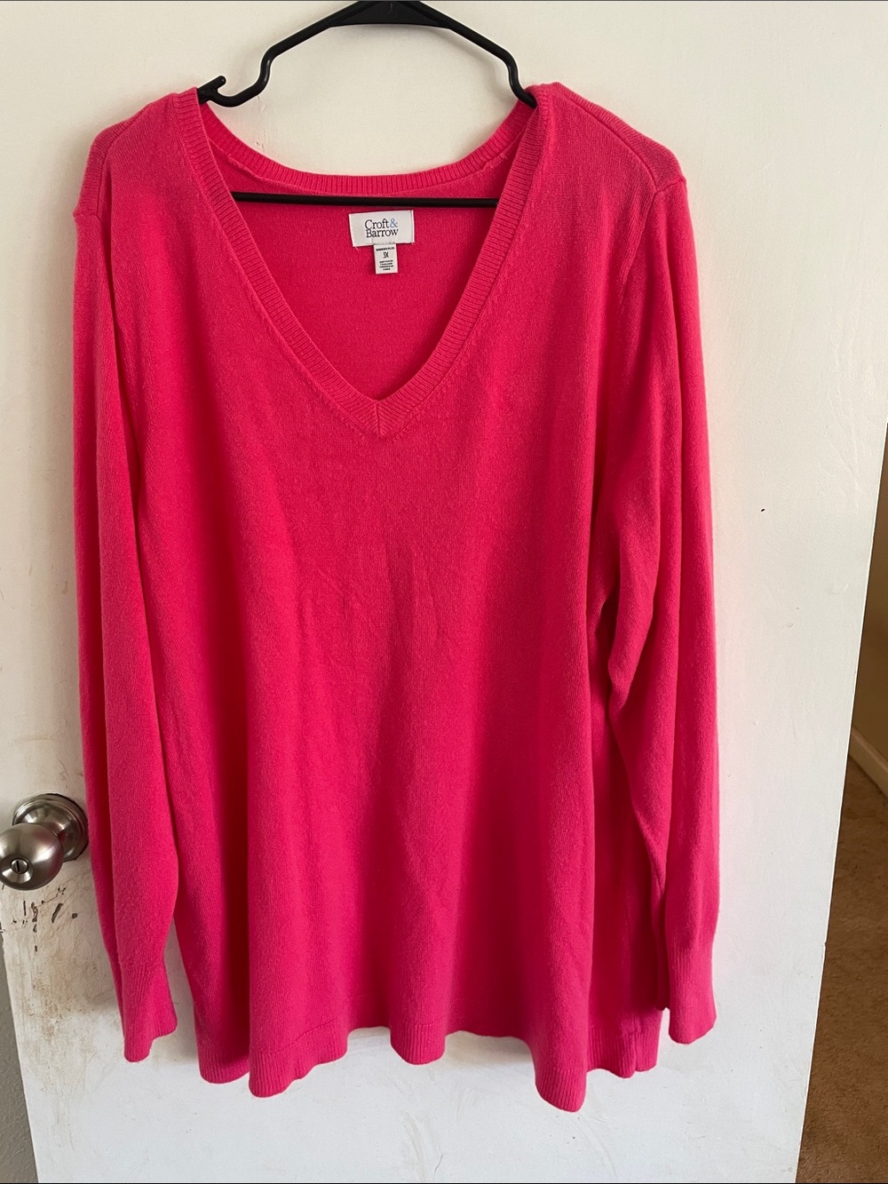 croft & barrow Long-Sleeve V-Neck Sweater in Bright Pink